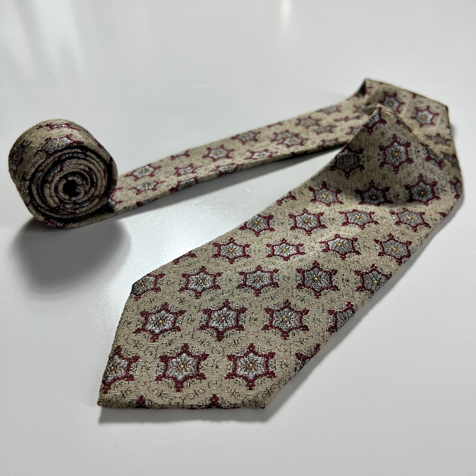 Chloe Mens Neck Tie Silver Red Blue Pure Silk Geometric Woven Designer Necktie
